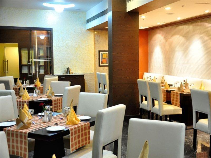 City Park Airport Gurgaon Eksteriør billede